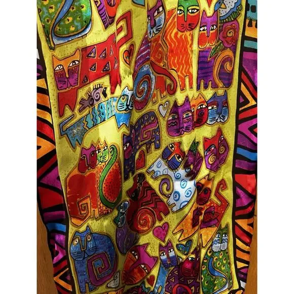 Laurel Burch Silk Rectangle Colorful Cats Felines Rolled Edge ARTSY CAT LADY - Picture 2 of 7
